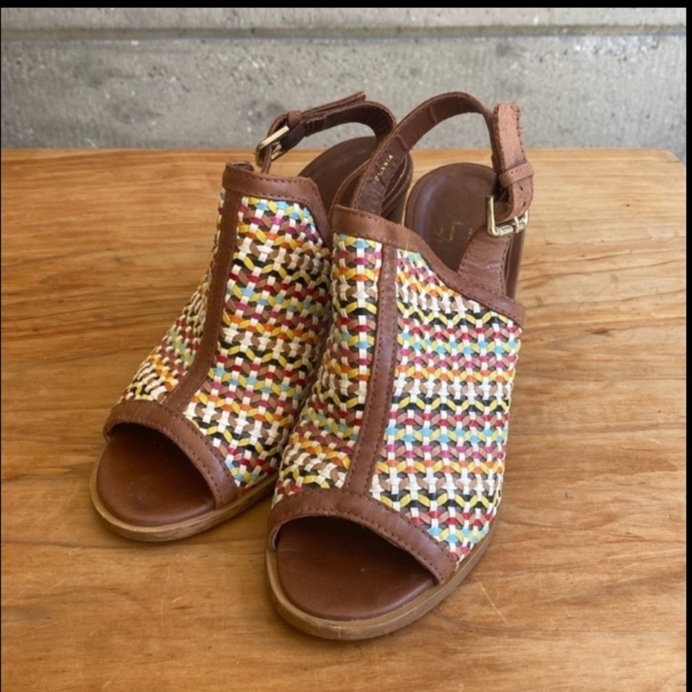 House of Harlow Multicolor Heels